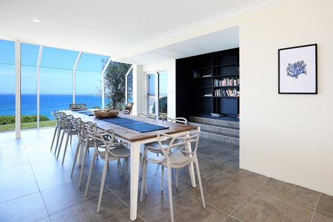 Neptune I Absolute Beachfront I Stunning Views - Accommodation Cairns 6