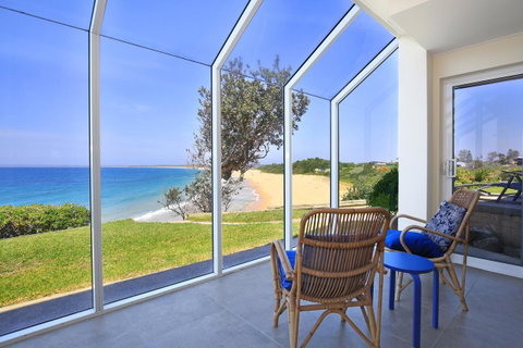 Neptune I Absolute Beachfront I Stunning Views - Accommodation Cairns 4