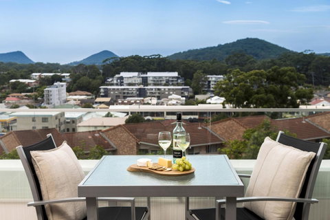 Oaks Nelson Bay Lure Suites - Accommodation Cairns 5