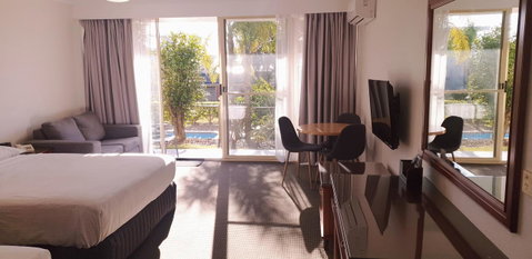 Marina Resort - Accommodation Cairns 43