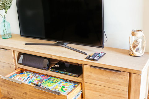 Sunbaker Pet Friendly Awards Finalist 4 Mins Walk To Culburra Beach - Accommodation Cairns 9