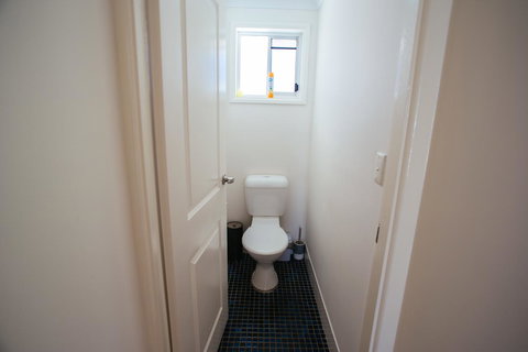 Sunbaker Pet Friendly Awards Finalist 4 Mins Walk To Culburra Beach - Accommodation Cairns 26