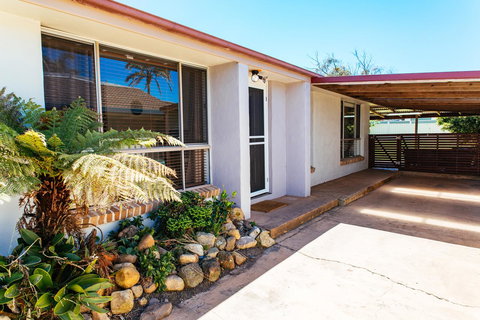Sunbaker Pet Friendly Awards Finalist 4 Mins Walk To Culburra Beach - Accommodation Cairns 34