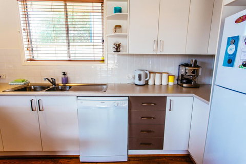 Sunbaker Pet Friendly Awards Finalist 4 Mins Walk To Culburra Beach - Accommodation Cairns 14