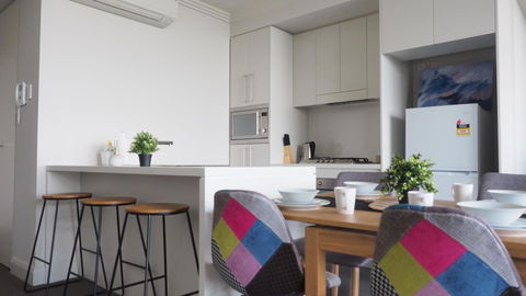 Skygarden Olympic Park View 2 Bedroom Apartment - Accommodation Cairns 41