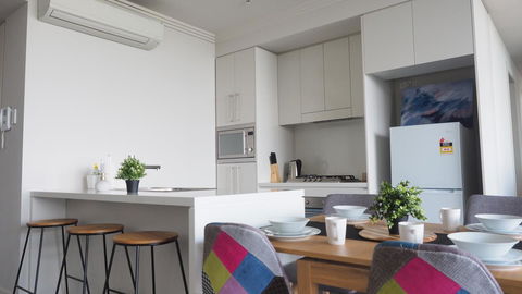 Skygarden Olympic Park View 2 Bedroom Apartment - Accommodation Cairns 42