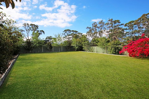 Hayes Beach House I Award Winner I 4 Mins To Beach - Accommodation Cairns 21