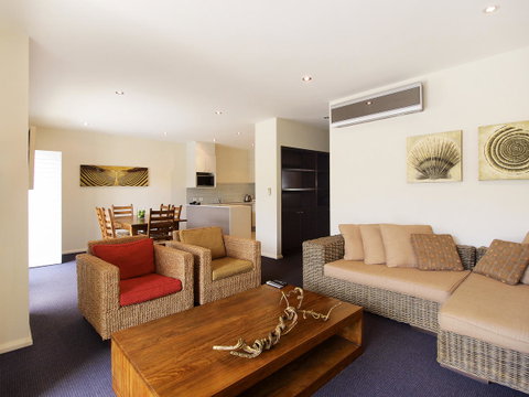 Oaks Port Stephens Pacific Blue Resort - Accommodation Cairns 5
