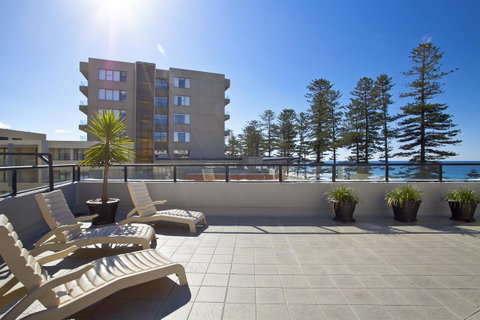 Manly Paradise Motel & Apartments - Accommodation Cairns 7