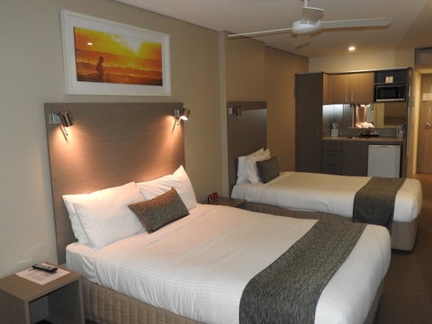 Manly Paradise Motel & Apartments - Accommodation Cairns 1