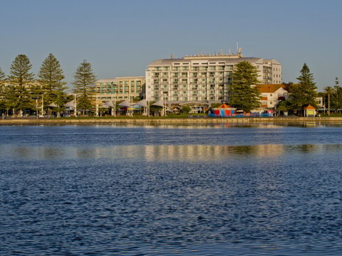 Oaks The Entrance Waterfront Suites - Accommodation Cairns 15