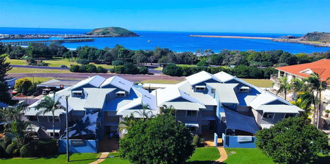 The Observatory Self Contained Apartments - Accommodation Cairns 0