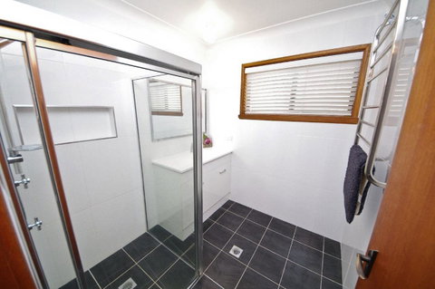 Breakaway, 11 Scott Street - Accommodation Cairns 2