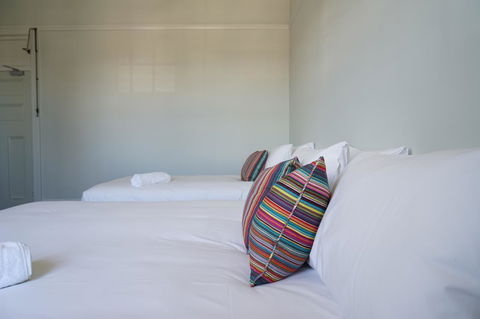 Rosehill Hotel - Accommodation Cairns 3