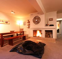 Full Circle Apartments - Accommodation Cairns