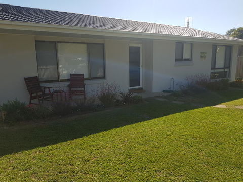 Golden Hill Cottage - Accommodation Cairns 2