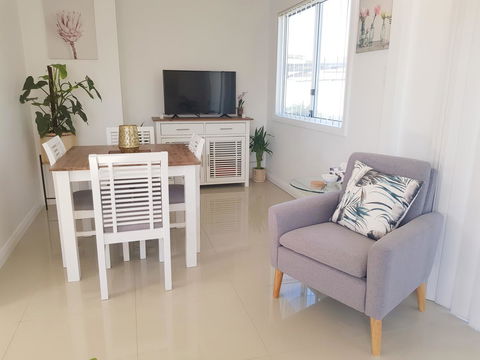 BookerBay Retreat! - Accommodation Cairns 6
