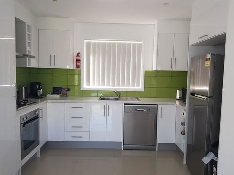 BookerBay Retreat! - Accommodation Cairns 7