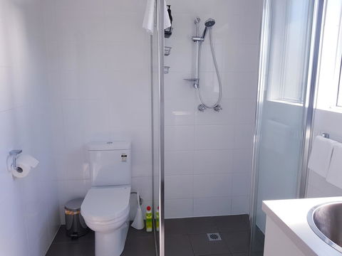 BookerBay Retreat! - Accommodation Cairns 10