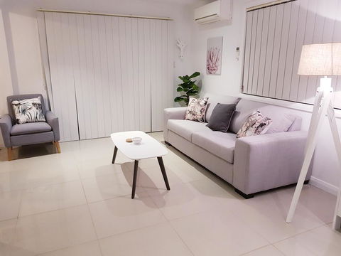 BookerBay Retreat! - Accommodation Cairns 3