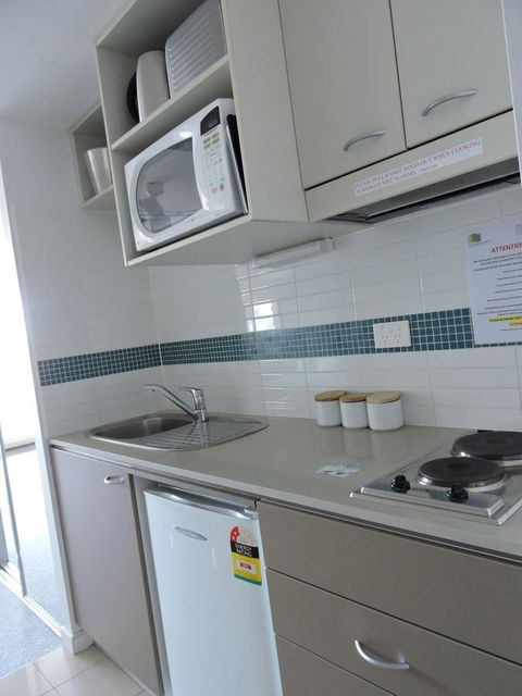 BASE Holidays - Ettalong Beach Premium Apartments - Accommodation Cairns 21