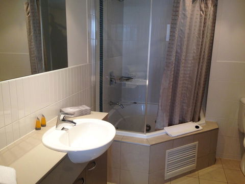 BASE Holidays - Ettalong Beach Premium Apartments - Accommodation Cairns 39
