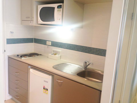 BASE Holidays - Ettalong Beach Premium Apartments - Accommodation Cairns 23