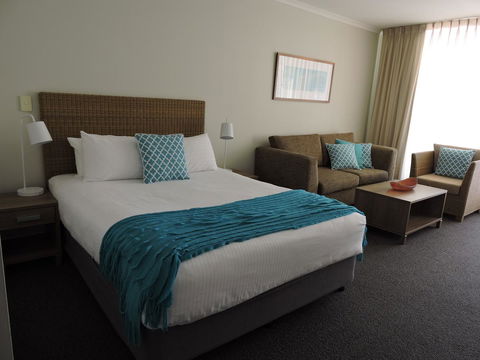 BASE Holidays - Ettalong Beach Premium Apartments - Accommodation Cairns 11