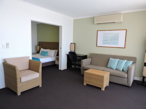 BASE Holidays - Ettalong Beach Premium Apartments - Accommodation Cairns 9