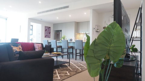 SkyGarden Sydney Olympic Park 3 & 4 Bedroom City View - Accommodation Cairns 10