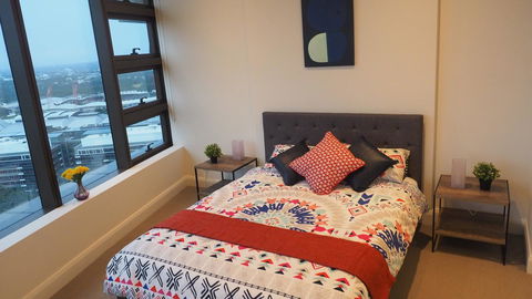 SkyGarden Sydney Olympic Park 3 & 4 Bedroom City View - Accommodation Cairns 8
