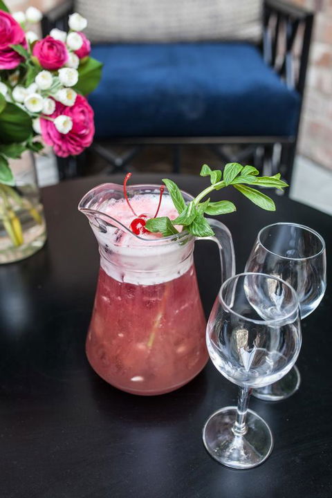 The Lucky Hotel - Accommodation Cairns 38