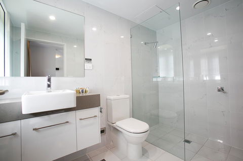 The Lucky Hotel - Accommodation Cairns 30