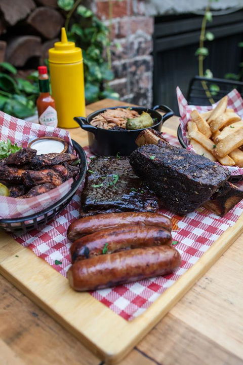 The Lucky Hotel - Accommodation Cairns 39