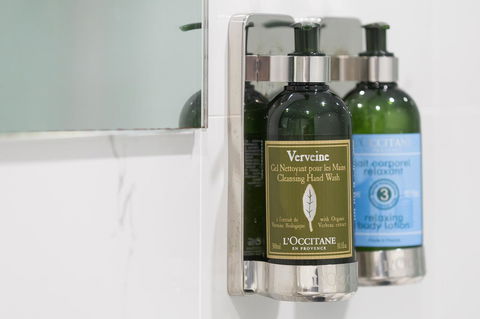 The Lucky Hotel - Accommodation Cairns 6