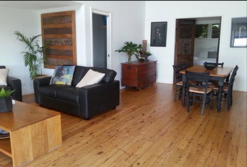 Swan Bay Hideaway - Accommodation Cairns 2