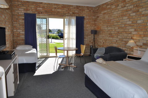 Mollymook Surfbeach Motel & Apartments - Accommodation Cairns 1