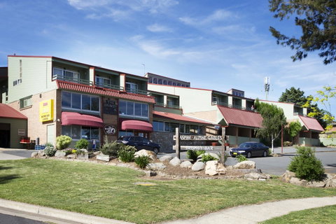 Alpine Gables - Accommodation Cairns 0