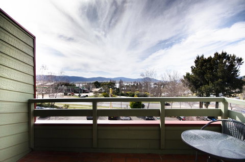 Alpine Gables - Accommodation Cairns 3