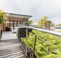 Family surf house 5 min walk to Manly beach - Accommodation Cairns
