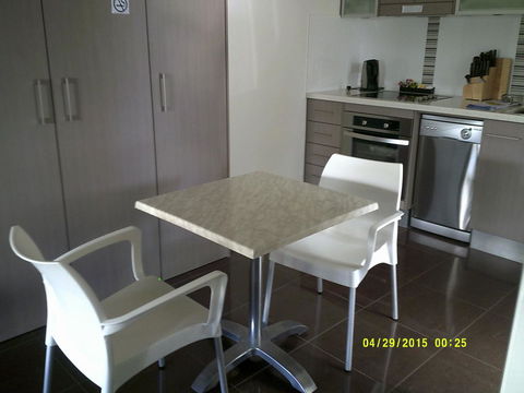 Pelican H2O One & Two Bedroom Apartments - Accommodation Cairns 34