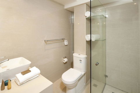 Best Western Plus Hotel Stellar - Accommodation Cairns 1