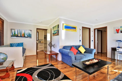 Sandy Toes Beach House Jervis Bay - 2min To Beach - Accommodation Cairns 5