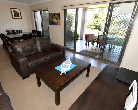 Yarrawonga Waterfront Apartments - Accommodation Cairns 13