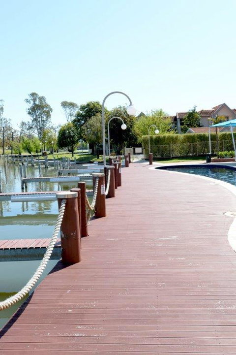 Yarrawonga Waterfront Apartments - Accommodation Cairns 2