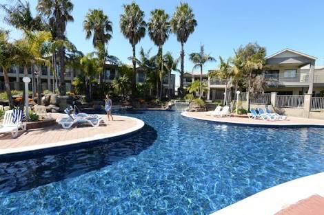 Yarrawonga Waterfront Apartments - Accommodation Cairns 3