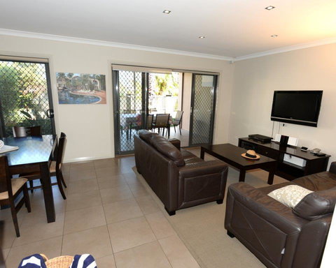 Yarrawonga Waterfront Apartments - Accommodation Cairns 7