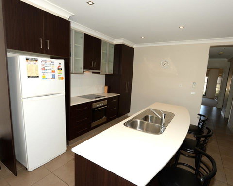 Yarrawonga Waterfront Apartments - Accommodation Cairns 11