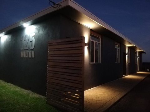 125 Milton - Accommodation Cairns 12