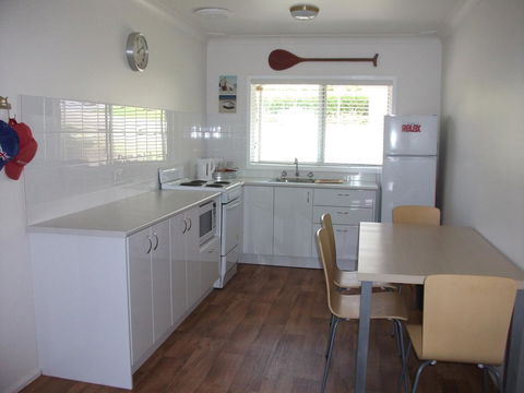 Tomaree Lodge - Accommodation Cairns 2